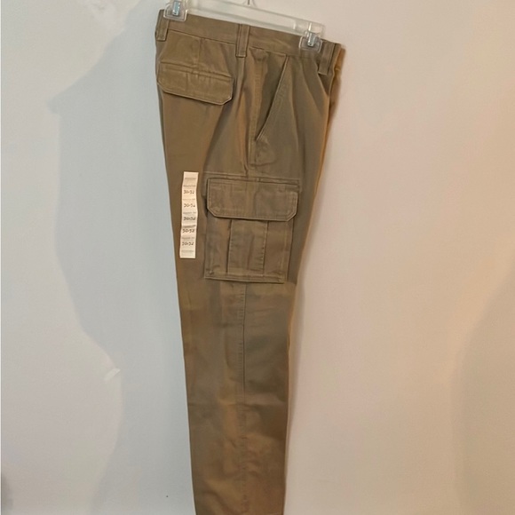 Sonoma Other - Men Sonoma cargo pants, Size 30/32 new partial tag, never worn